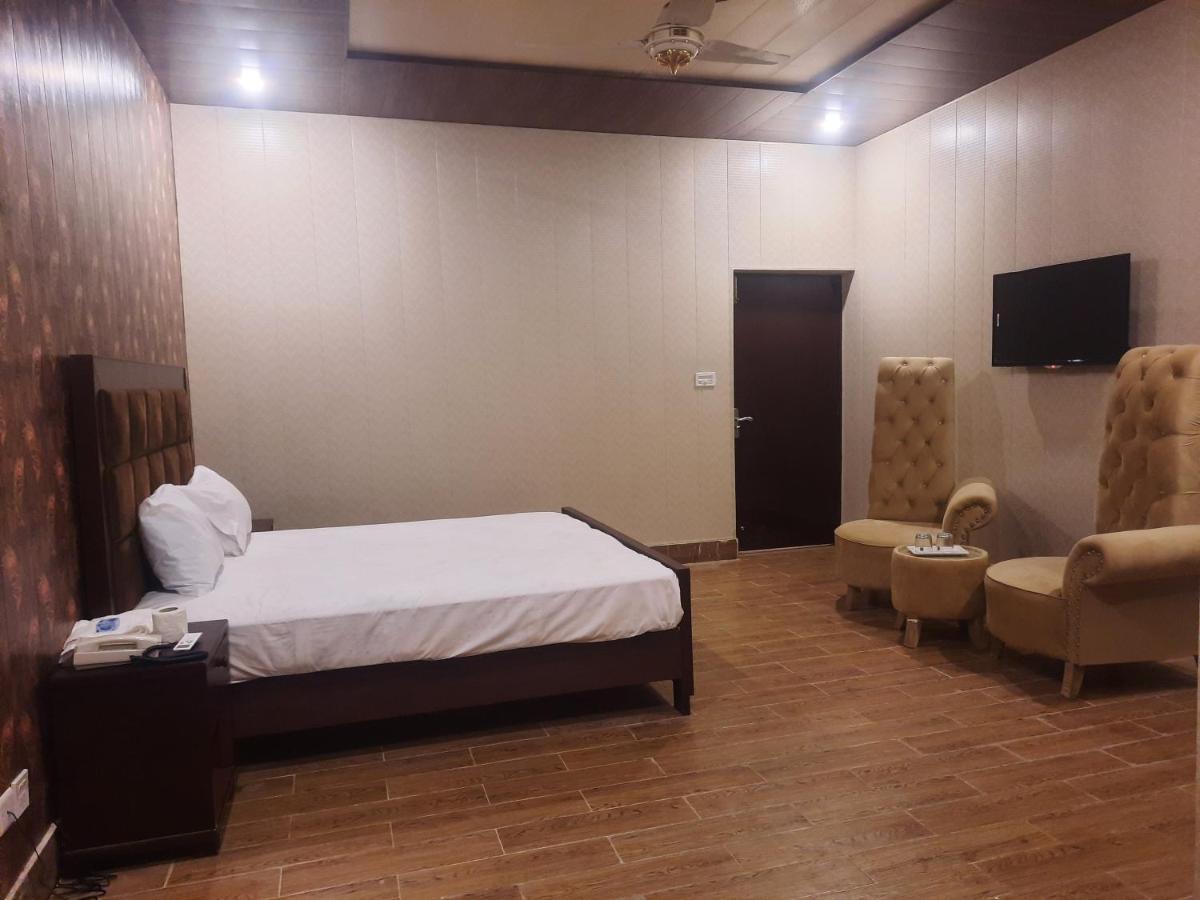 Royal Fort Executive Hotel Gulberg Λαχόρη Εξωτερικό φωτογραφία