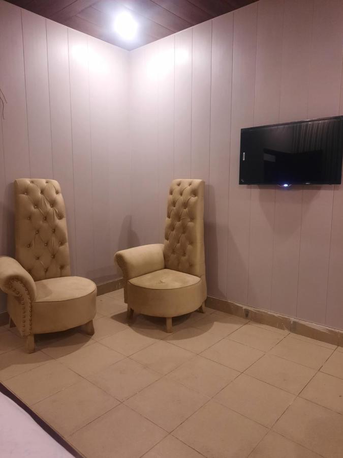 Royal Fort Executive Hotel Gulberg Λαχόρη Εξωτερικό φωτογραφία