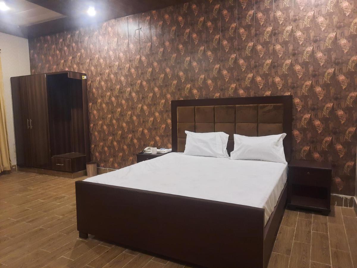 Royal Fort Executive Hotel Gulberg Λαχόρη Εξωτερικό φωτογραφία