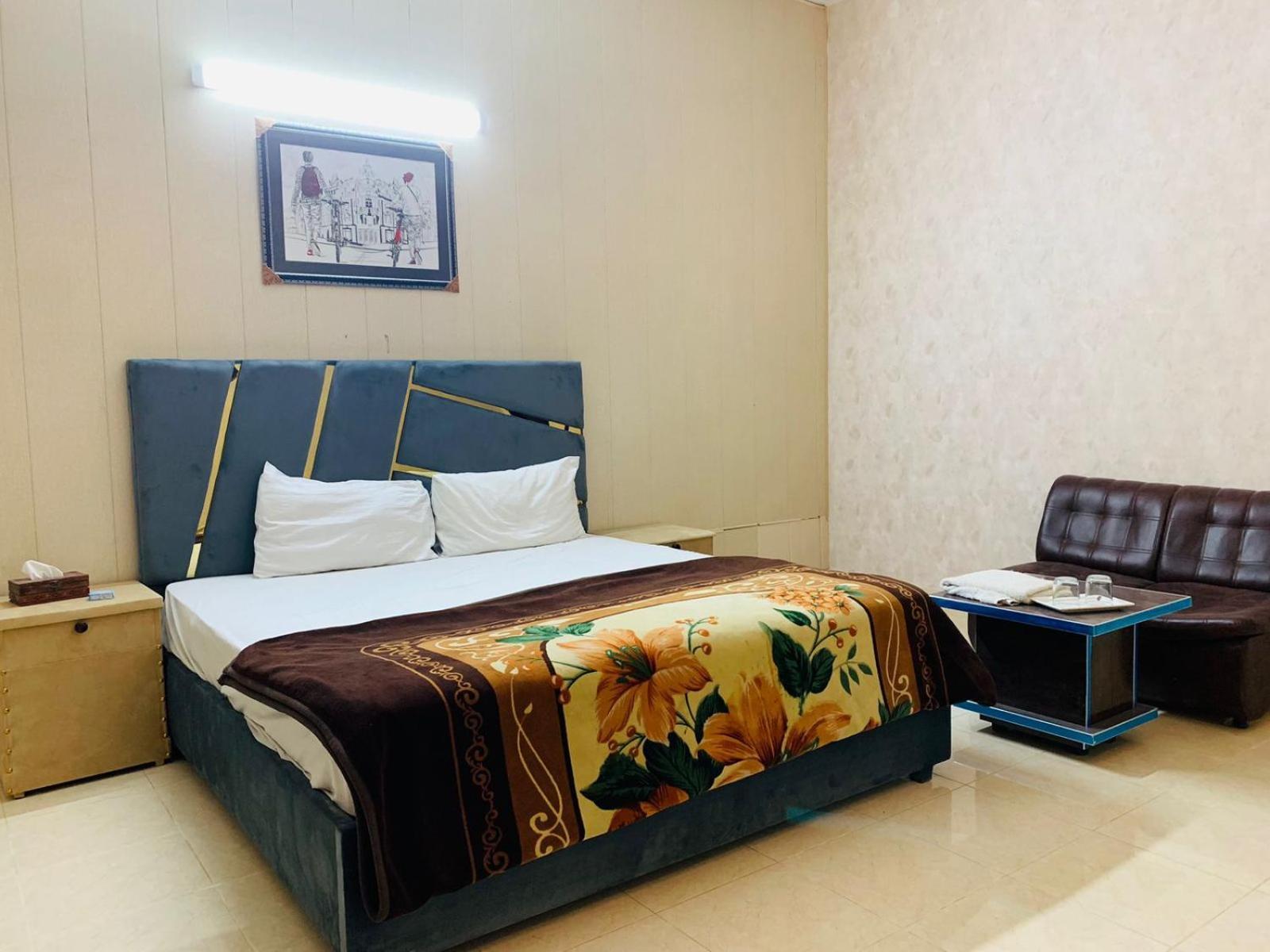 Royal Fort Executive Hotel Gulberg Λαχόρη Εξωτερικό φωτογραφία