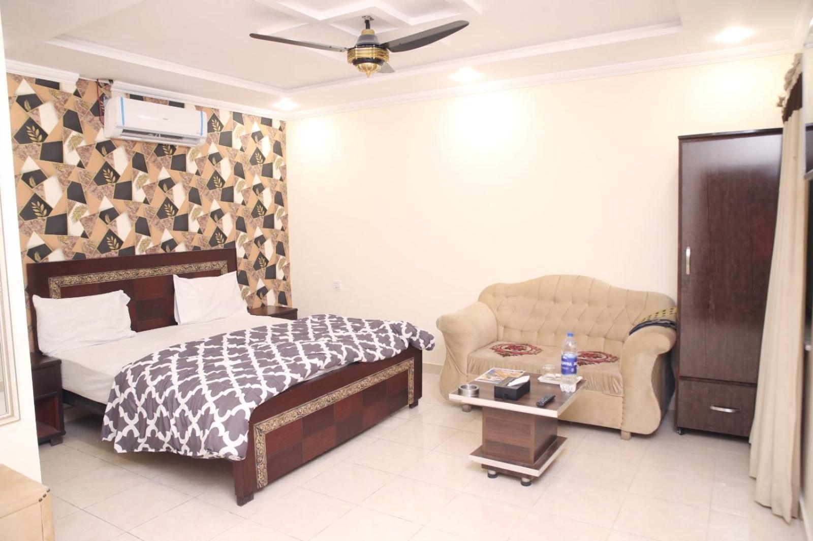 Royal Fort Executive Hotel Gulberg Λαχόρη Εξωτερικό φωτογραφία