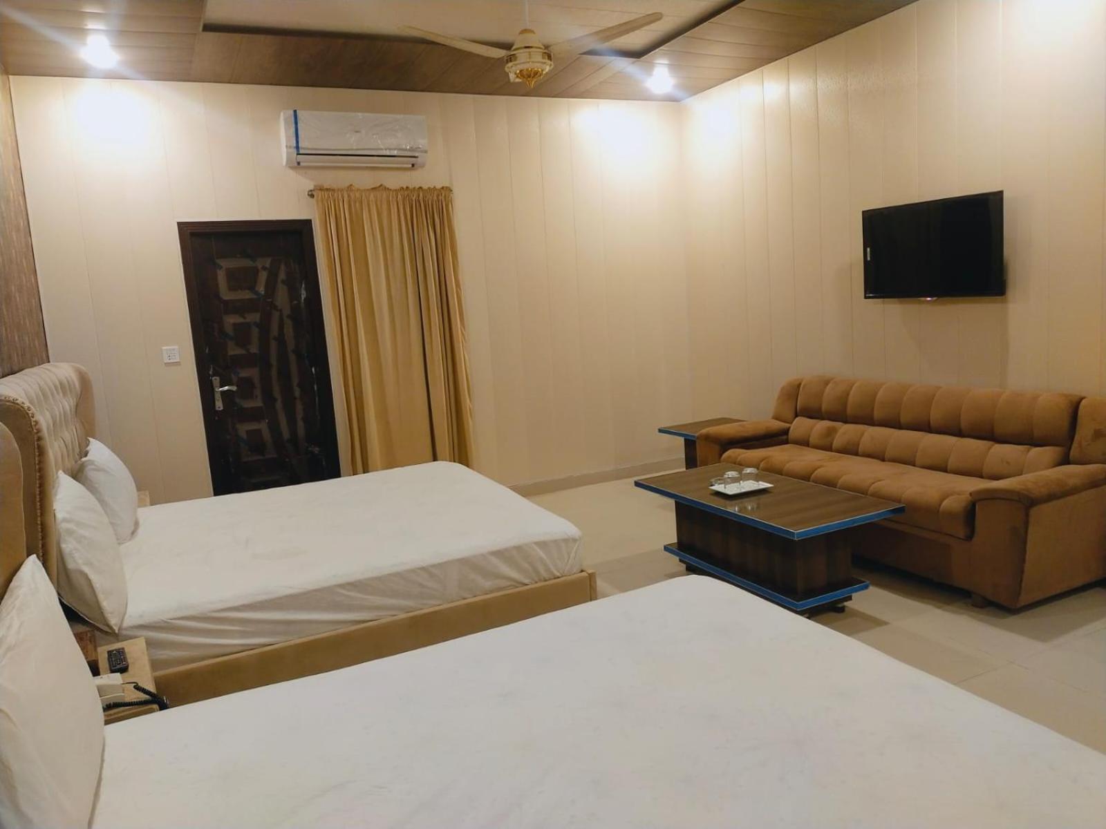 Royal Fort Executive Hotel Gulberg Λαχόρη Δωμάτιο φωτογραφία
