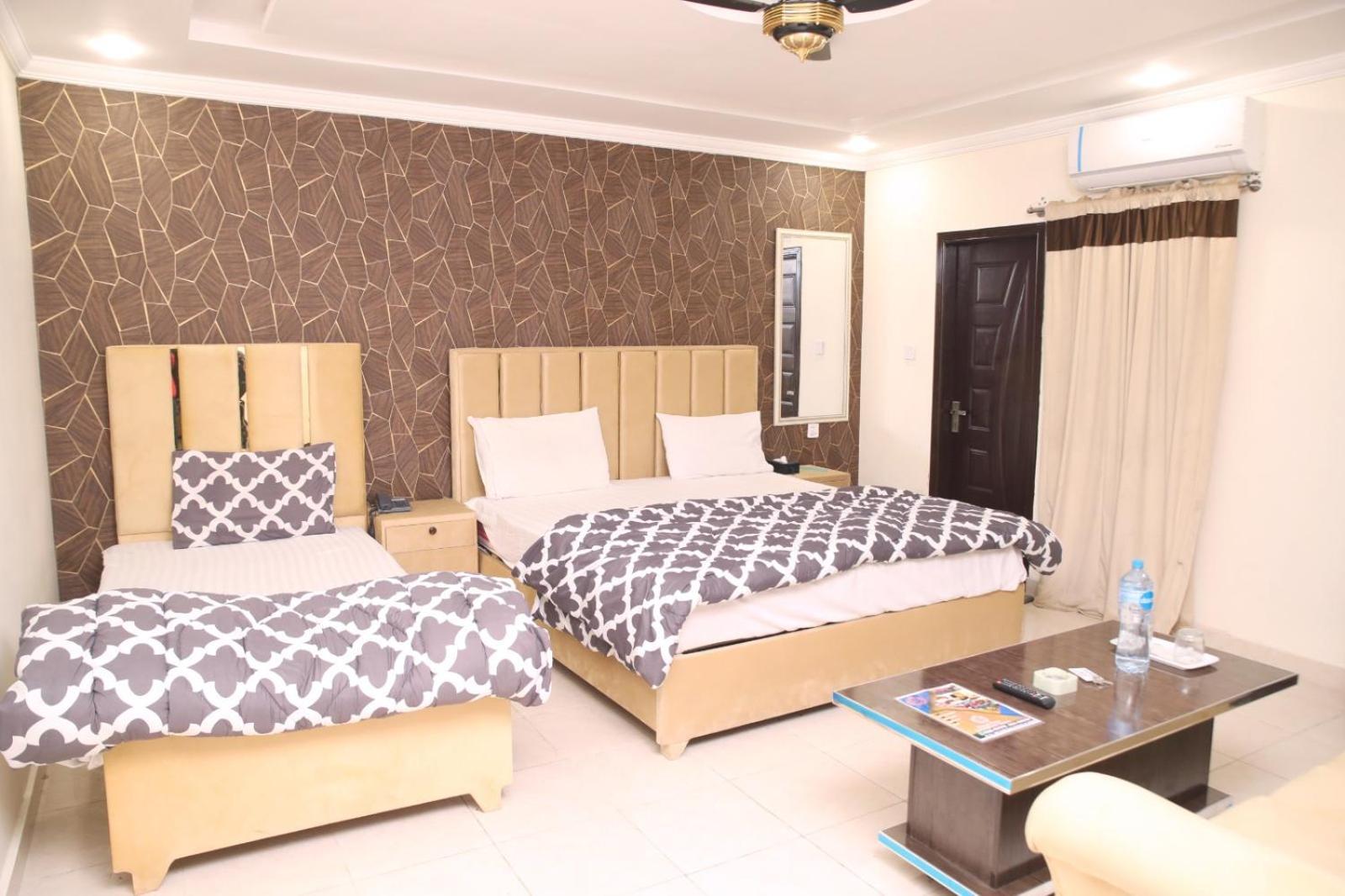 Royal Fort Executive Hotel Gulberg Λαχόρη Εξωτερικό φωτογραφία